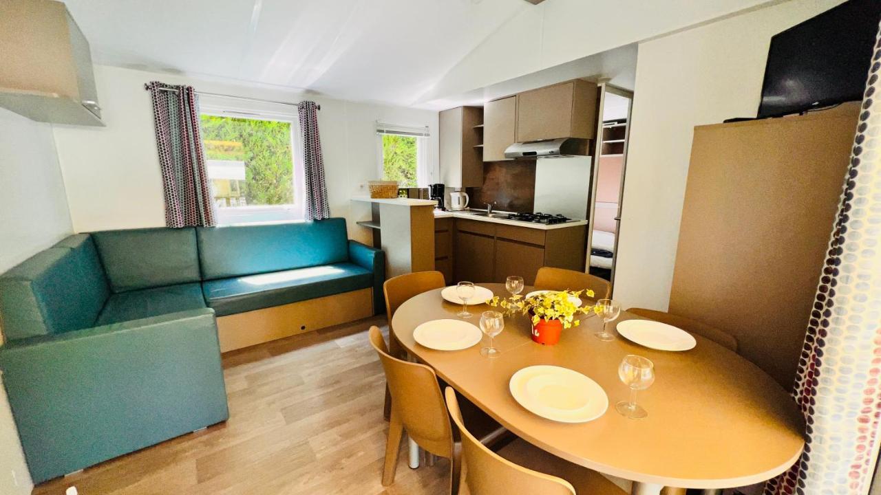 Camping Country Park Touquin - Site Officiel - Next To Disneyland Paris Exterior foto